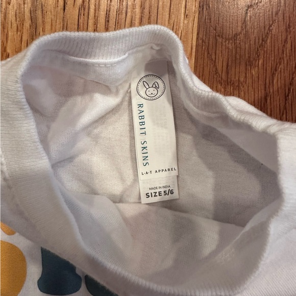 Taylor Swift Swiftie T-Shirt - “Swiftie like my Auntie” - size 5/6 - new no tags - Picture 2 of 2